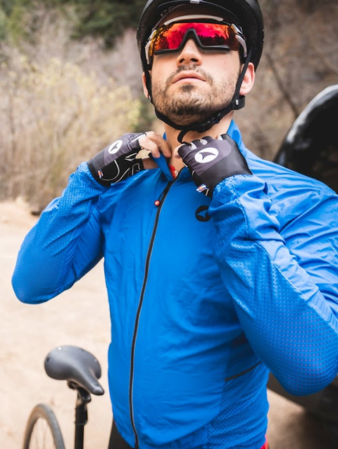 Cycling shop wind jacket