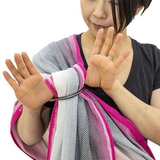 リングスリングのギャザーを寄せる