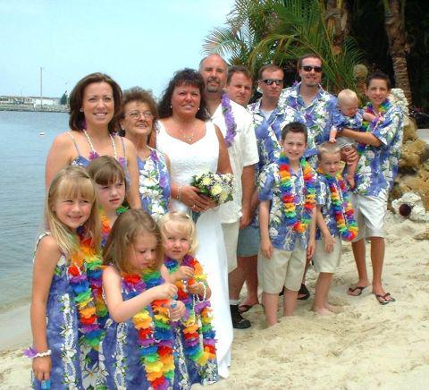 Lavahut - Matching Hawaiian shirts, dresses & clothing - deborah_hall4